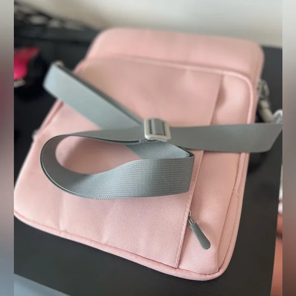 NWOT Laptop Case Bag - Picture 4 of 12